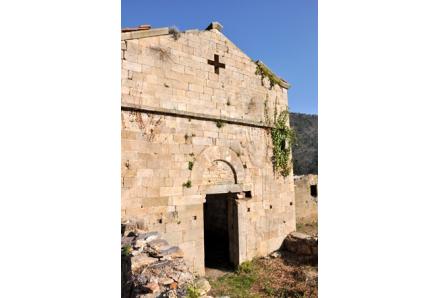 Église de Santa Maria a Mirteto - Asciano Pisano (Pise) - façade: portail